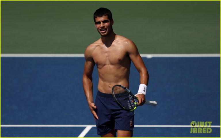 Shirtless Alcaraz An Internet Sensation GrandSlamTennis Online